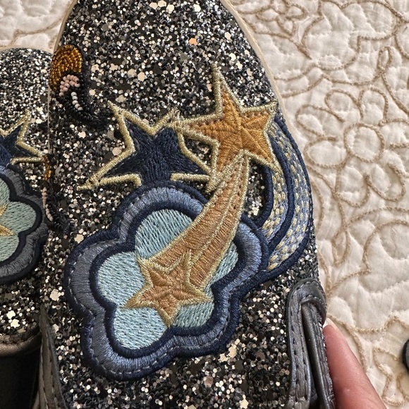 Women’s size 6 coach dreamer shoes. Worn once. - Picture 7 of 8